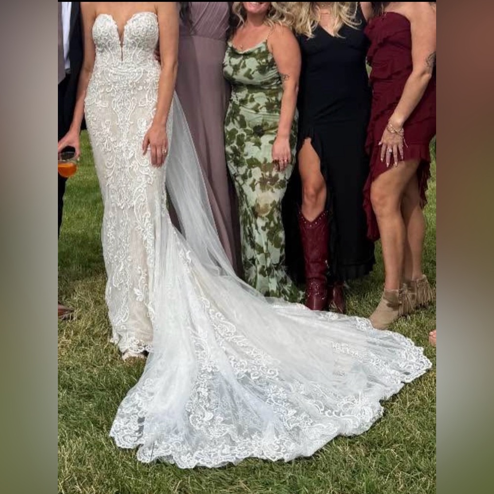 Essence of Australia Wedding Dress